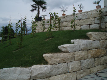 stonetec1176010.jpg