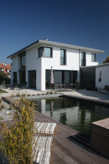 stonetec1189007.jpg